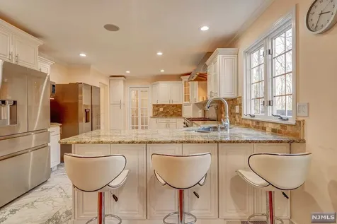 70 Woodcrest Drive Woodcliff Lake NJ 07677