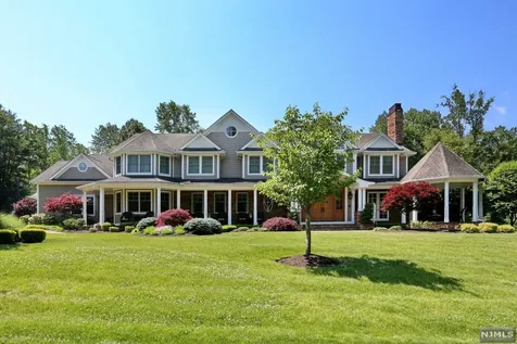 5 Beechwood Road Montvale NJ 07645