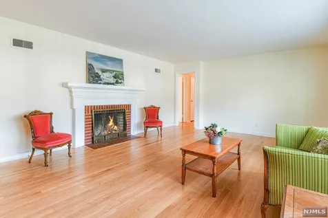 11 Rockingham Place Glen Rock NJ 07452