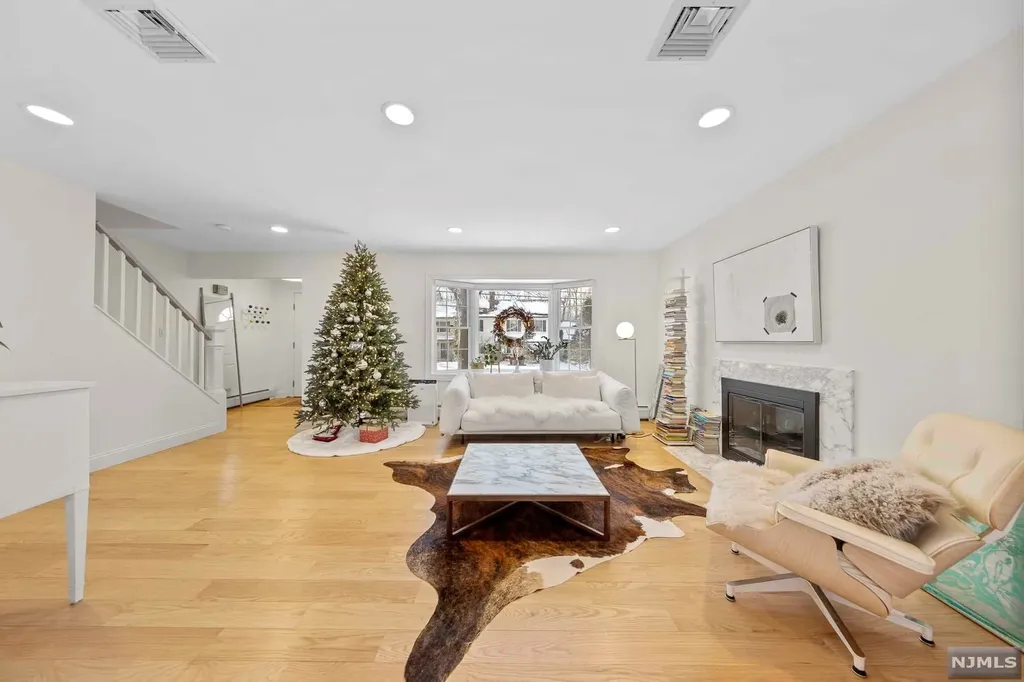 62 Central Avenue Demarest NJ 07627