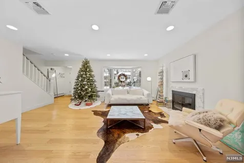62 Central Avenue Demarest NJ 07627