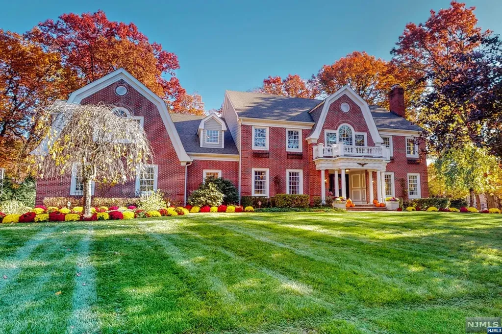106 Kaitlyn Lane Wyckoff NJ 07481