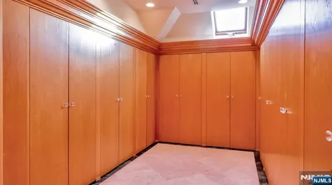 64 Stony Ridge Road Saddle River NJ 07458