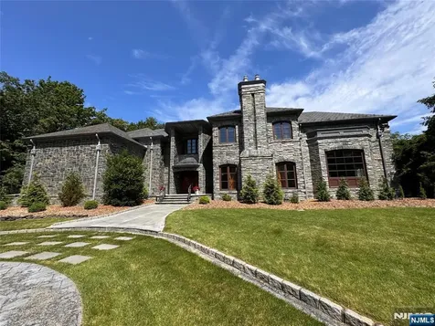 64 Stony Ridge Road Saddle River NJ 07458