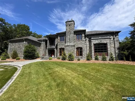64 Stony Ridge Road Saddle River NJ 07458