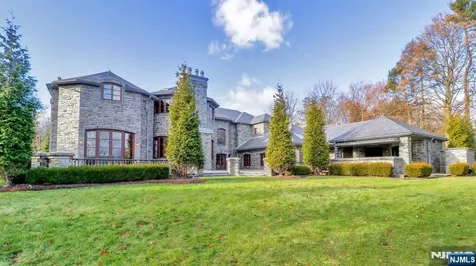 64 Stony Ridge Road Saddle River NJ 07458
