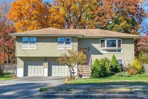 55 Charles Street Bloomingdale NJ 07403