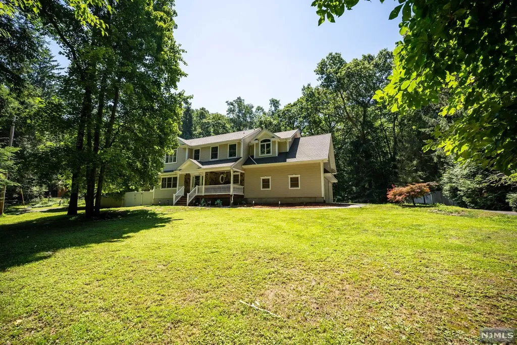 67 Dale Road Ringwood NJ 07456