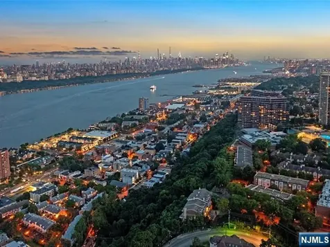 75 Bluff Road Fort Lee NJ 07024