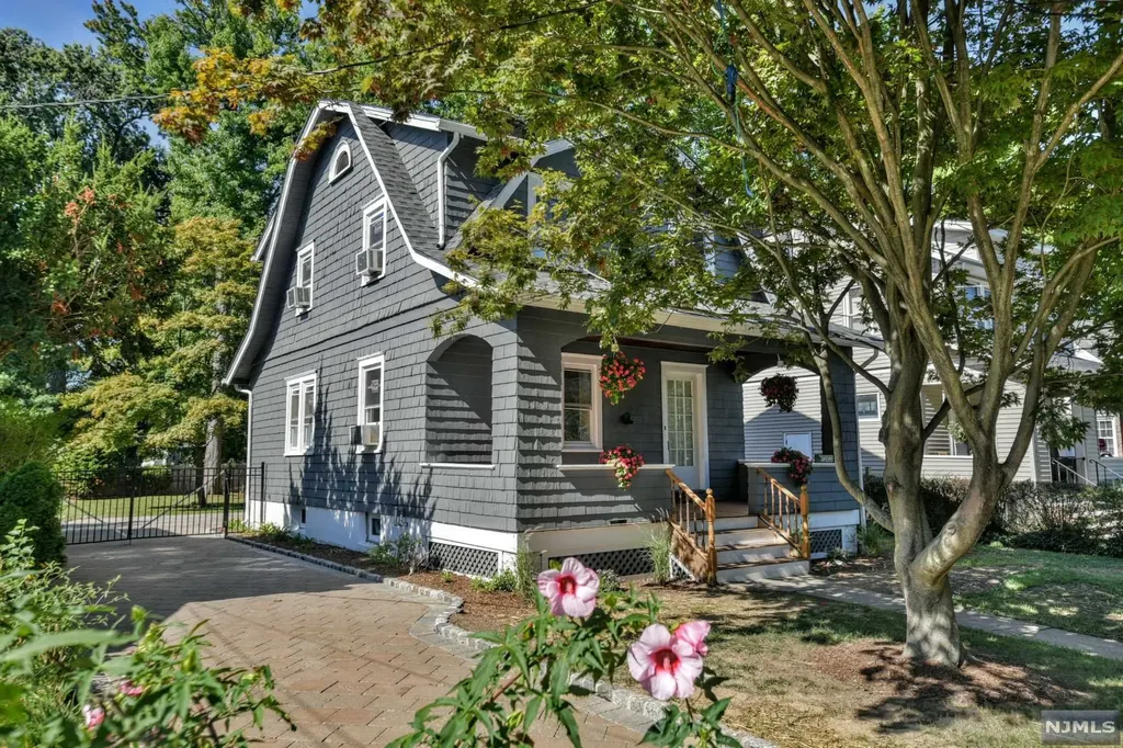 163 Poplar Avenue Hackensack NJ 07601