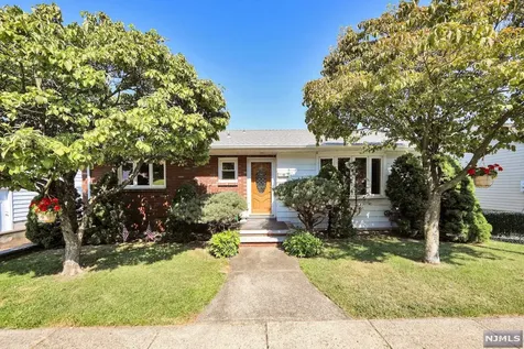 269 Dewey Avenue Totowa NJ 07512