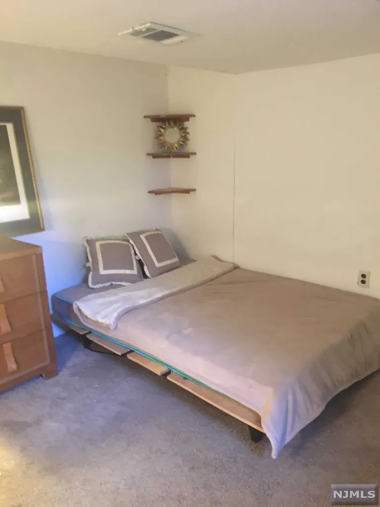 420-422 Piermont Road Closter NJ 07624