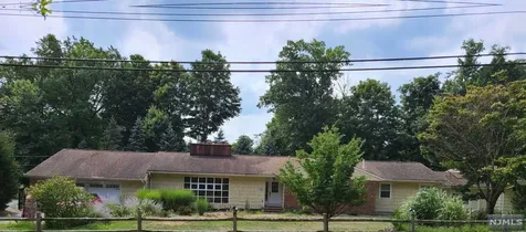20 Barnfield Court Upper Saddle River NJ 07458
