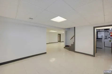 14 Parallel Street Nutley NJ 07110