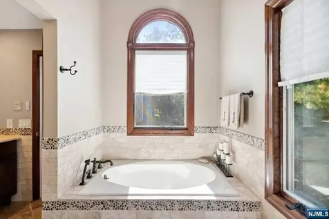 8 Craven Road Mountain Lakes Boro NJ 07046