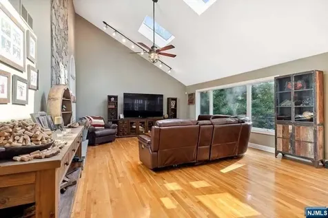 8 Craven Road Mountain Lakes Boro NJ 07046