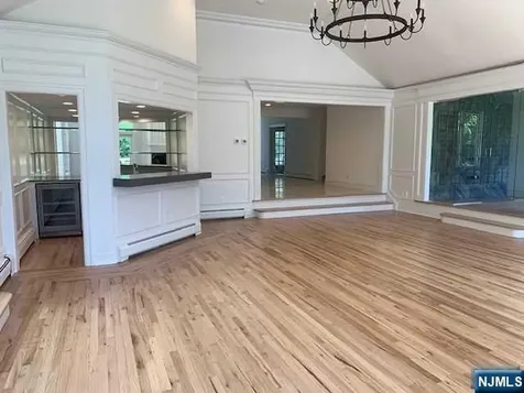 66 Woodcliff Lake Road Saddle River NJ 07458
