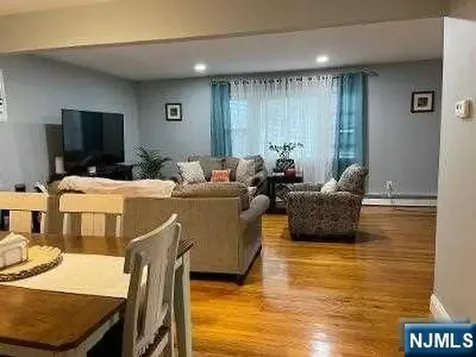 10 Philip Avenue Elmwood Park NJ 07407
