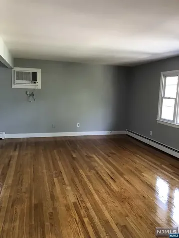 10 Philip Avenue Elmwood Park NJ 07407