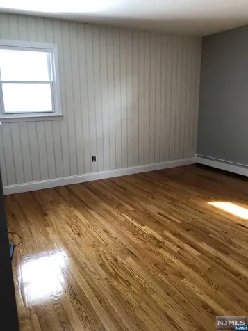 10 Philip Avenue Elmwood Park NJ 07407