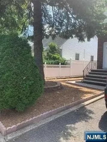 10 Philip Avenue Elmwood Park NJ 07407