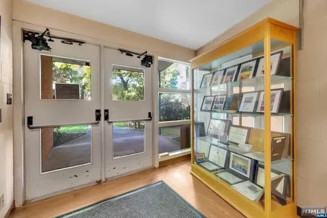 156 Forest Avenue Paramus NJ 07652