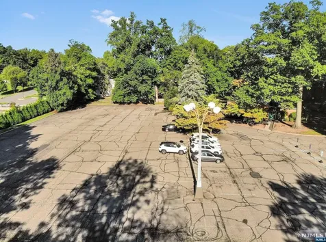 156 Forest Avenue Paramus NJ 07652