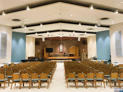 156 Forest Avenue Paramus NJ 07652