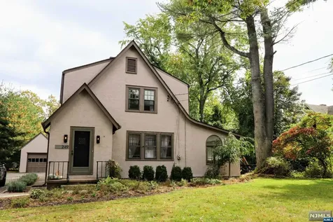 249 Goffle Road Ridgewood NJ 07450
