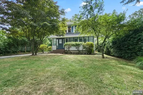 58 E Summit Avenue Midland Park NJ 07432