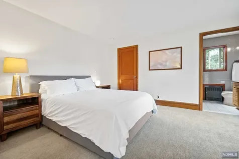 58 E Summit Avenue Midland Park NJ 07432