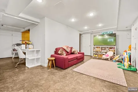 58 E Summit Avenue Midland Park NJ 07432