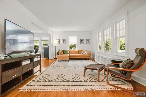 58 E Summit Avenue Midland Park NJ 07432