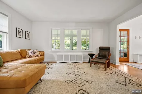 58 E Summit Avenue Midland Park NJ 07432