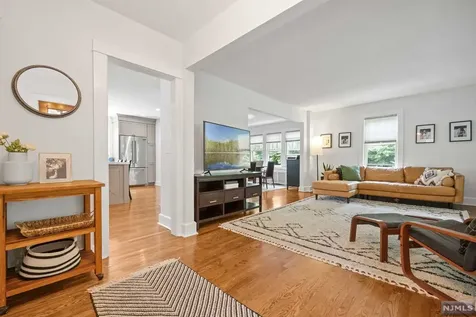 58 E Summit Avenue Midland Park NJ 07432