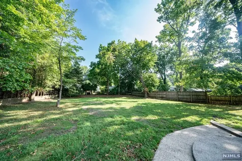 200 Lozier Terrace River Edge NJ 07661
