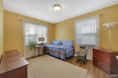 4-43 Summit Avenue Fair Lawn NJ 07410