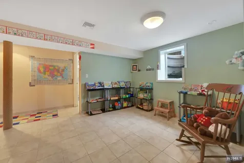 4-43 Summit Avenue Fair Lawn NJ 07410