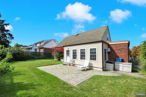 4-43 Summit Avenue Fair Lawn NJ 07410