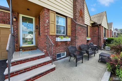 4-43 Summit Avenue Fair Lawn NJ 07410