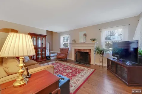 4-43 Summit Avenue Fair Lawn NJ 07410
