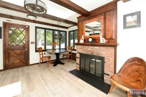 180 Park Avenue Midland Park NJ 07432