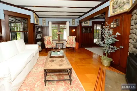 180 Park Avenue Midland Park NJ 07432