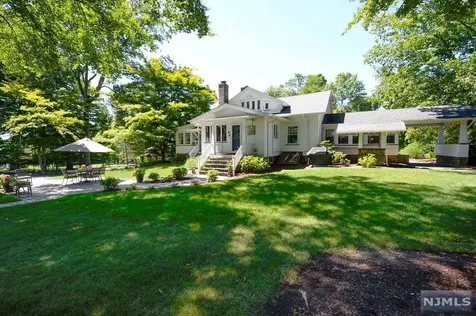 180 Park Avenue Midland Park NJ 07432