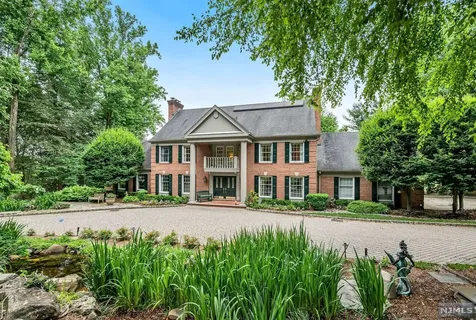13 Powder Hill Road Saddle River NJ 07458