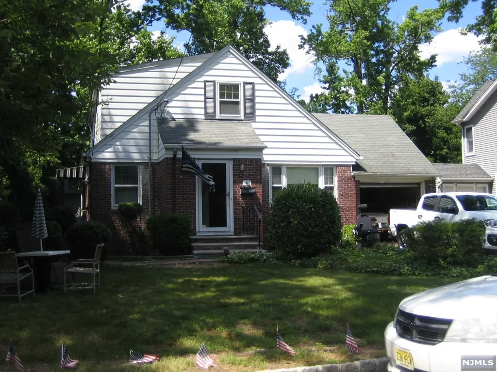 21 Day Avenue Tenafly NJ 07670