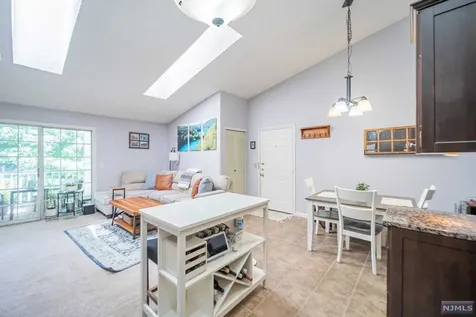 671 Juniper Way Mahwah NJ 07430