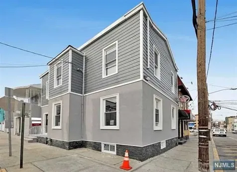 520 61st Street West New York NJ 07093