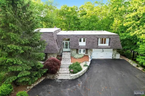 0-3 Hilltop Terrace Kinnelon Borough NJ 07405
