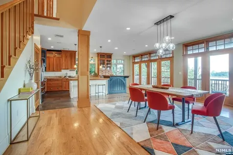 168 Undercliff Avenue Edgewater NJ 07020